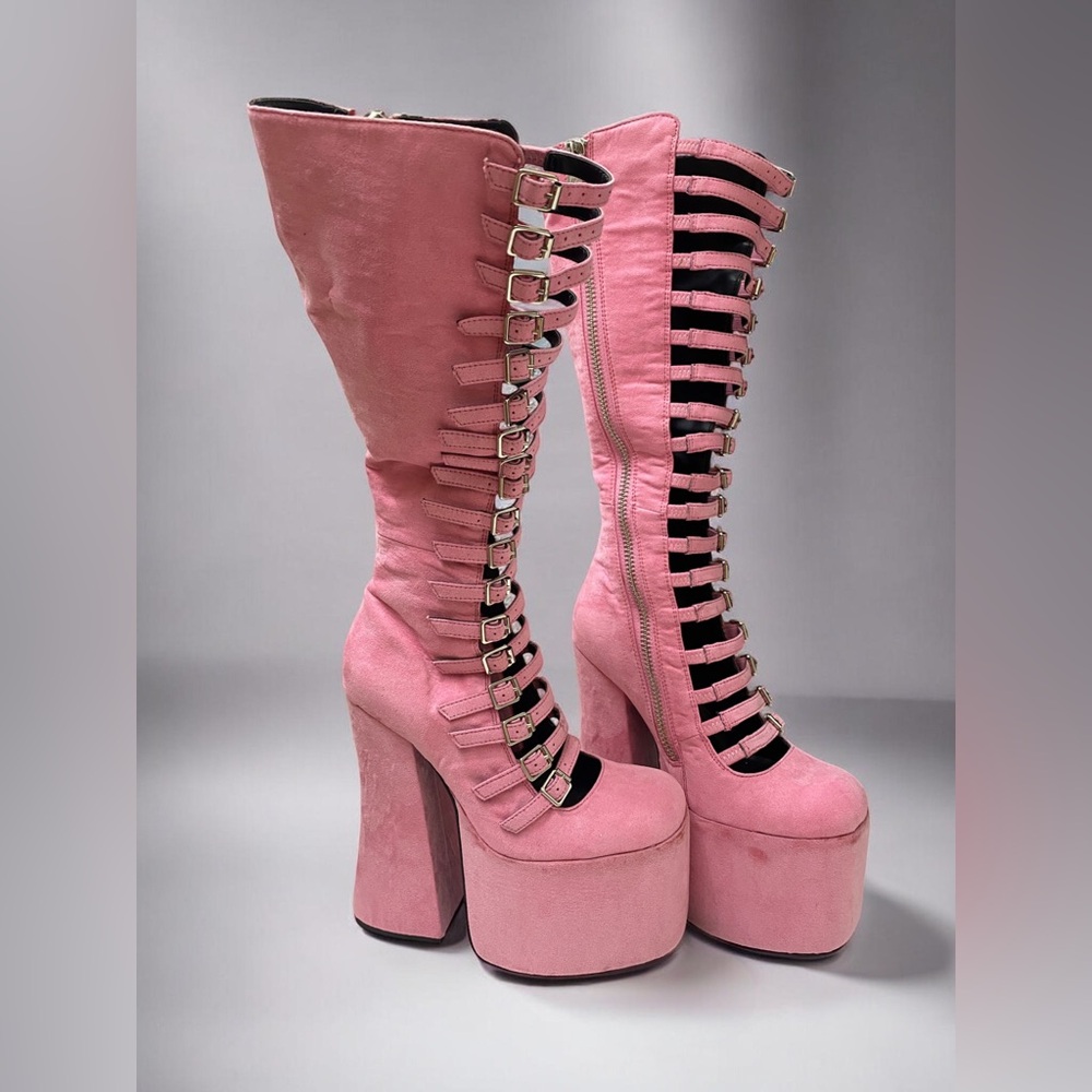 Current Mood “Transaction” Dusty Pink Platform Boots 💕 - Picture 3 of 16
